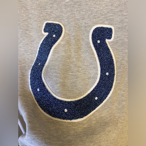 Antigua heather gray Indianapolis Colts crewneck sweatshirt - Picture 2 of 10